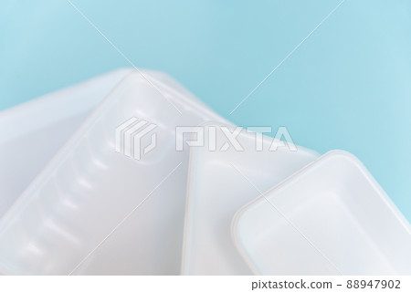 白色食品托盤的回收圖像 88947902