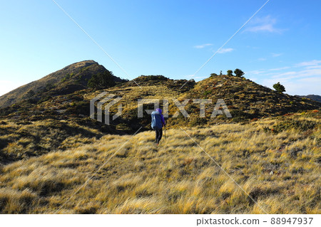 台灣高山峻嶺 中央山脈卑南主山 88947937