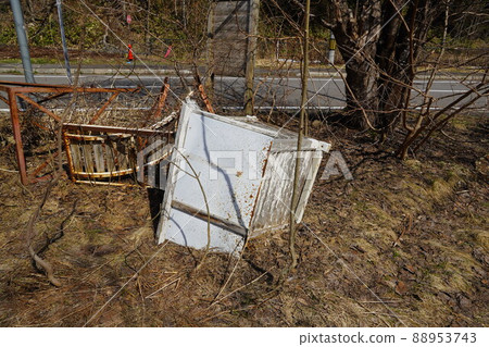 Decayed Stevenson Screen 88953743