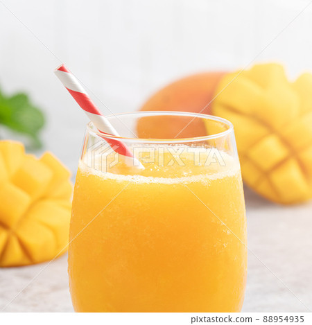 果汁水果汁果汁夏季飲料新鮮芒果多汁芒果汁芒果 88954935