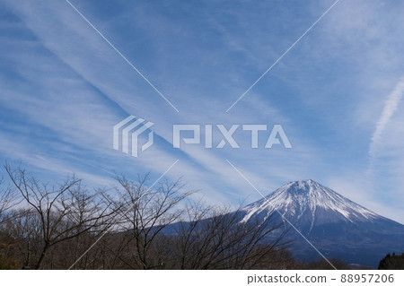 Photos, landscapes, cloud photos, beautiful radial clouds from Mt. Fuji 88957206