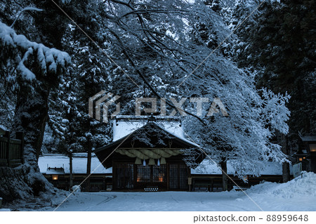 諏訪大社[晴宮] 88959648