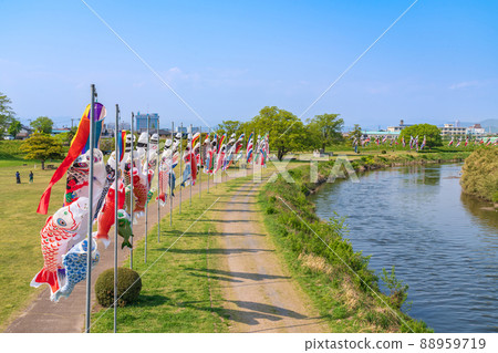 堺川綠道公園,鯉魚旗在空中游弋<岐阜縣岐阜市> 堺川綠道公園,鯉魚旗在空中游弋<岐阜縣岐阜市> 88959719