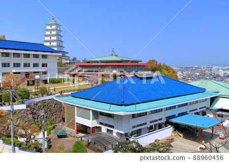 [Kagawa Prefecture] Shorinji Kempo, the head temple of Kongo Zen in the spring when cherry blossoms bloom 88960456