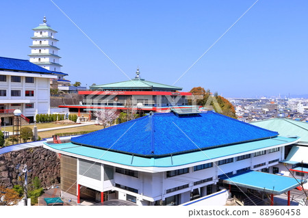 [Kagawa Prefecture] Shorinji Kempo, the head temple of Kongo Zen in the spring when cherry blossoms bloom 88960458