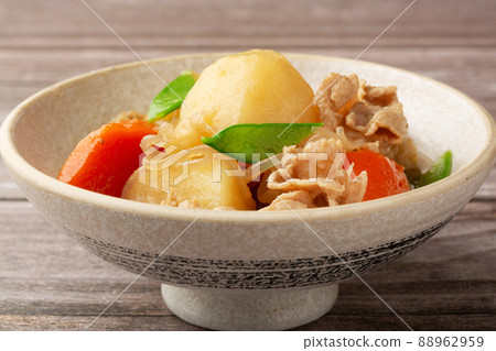 Pork and potato stew 88962959