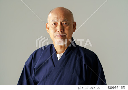 Senior male Samue 88966465