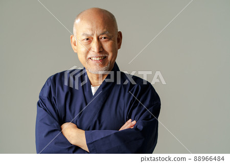 Senior male Samue 88966484