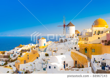 Panoramic view of Oia village at Santorini island, Greece 88967143