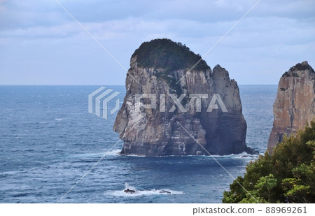 Napoleon Rock seen from the front flat observatory Napoleon Rock seen from the front flat observatory 88969261