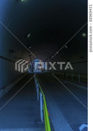 東京市中心的隧道 88969451