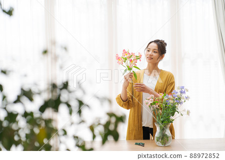 在家種花的女人 88972852