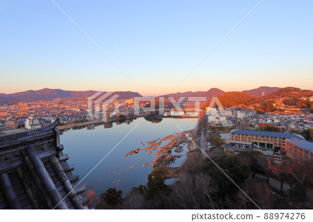 Kiso River at dusk seen from Inuyama Castle (in the direction of Inuyama Bridge) Kiso River at dusk seen from Inuyama Castle (in the direction of Inuyama Bridge) 88974276