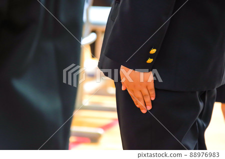 站著的男學生 88976983