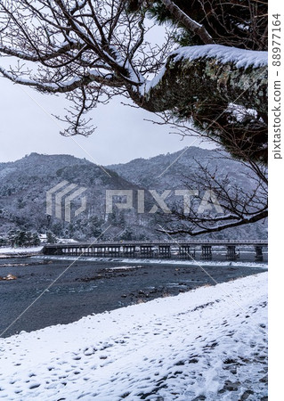 《京都》嵐山的冬景 88977164