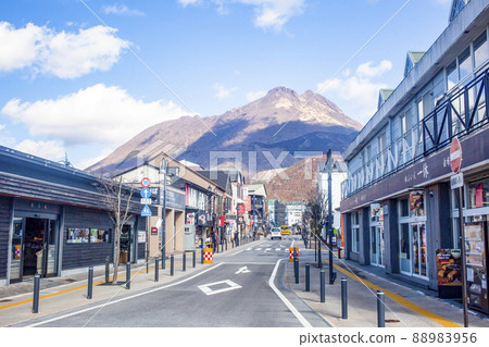 Yufudake and Ekimae-dori 88983956