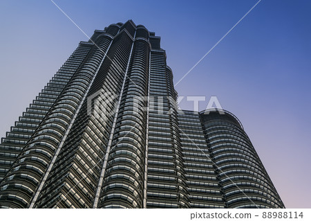 馬來西亞吉隆坡雙子塔傍晚天空 / 吉隆坡 88988114