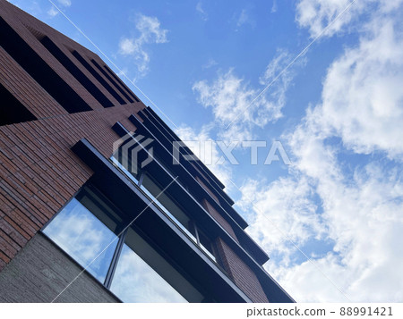 Exterior of the apartment and blue sky_19 Exterior of the apartment and blue sky_19 88991421