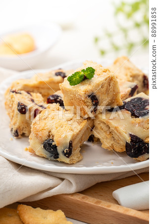 Snow Q Cake Snow Flake Cake Marshmallow Biscuit Marshmallow biscuit マシュマロ ビスケット 88991858