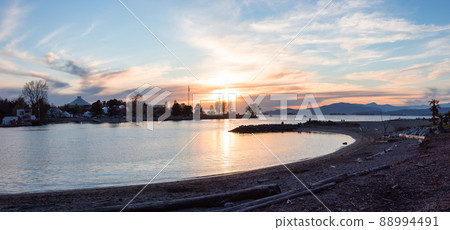 Panoramic View of Sunset Beach on the West Coast of Pacific Ocean. 88994491
