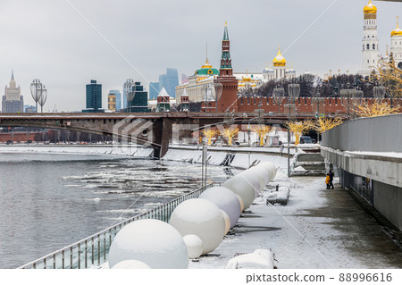 View of the Moscow Kremlin and the Bolshoy Kamenny Bridge in Moscow View of the Moscow Kremlin and the Bolshoy Kamenny Bridge in Moscow 88996616