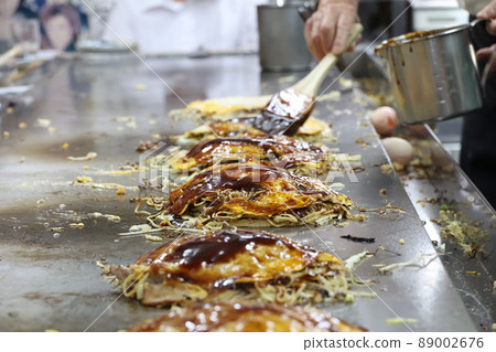 Hot okonomiyaki 89002676