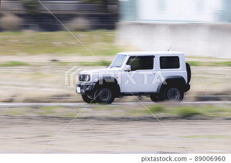 Running car panning Running car panning 89006960