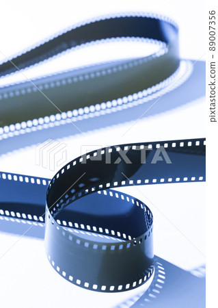 Photographic film 89007356