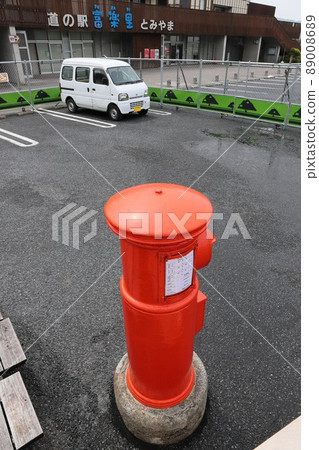 千葉南房總丸驛站風景(富良富山路站,裝修中) 千葉南房總丸驛站風景(富良富山路站,裝修中) 89008689