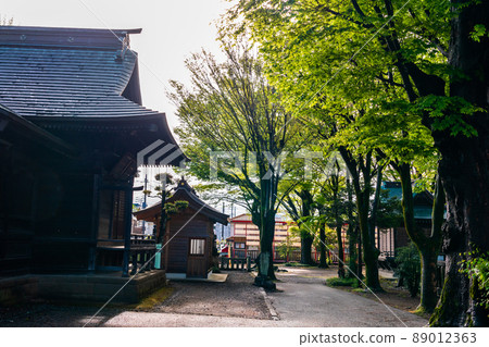 清晨神社寂靜無人旭 清晨神社寂靜無人旭 89012363
