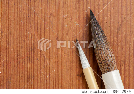 closeup writing brush closeup writing brush 89012989
