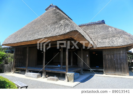 [鹿兒島縣]晴空下的知嵐武士住宅街（小樓裡的二津屋） 89013541