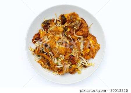 Crispy fried mussel pancake with bean sprout 89013826