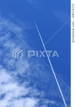 Contrail 89014215