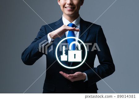 Young businessman (parts) security image 89014381