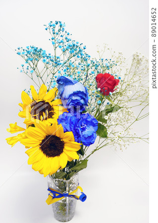 烏克蘭支持：烏克蘭色藍黃、日本國旗色紅白花束 89014652