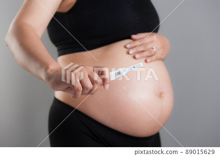 the pregnancy test 89015629