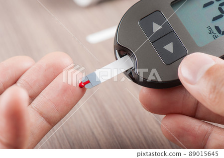 blood glucose meter 89015645