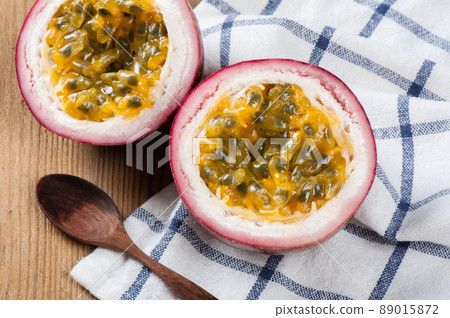 fresh passion fruit 89015872
