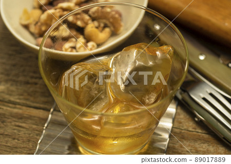 Nuts and whiskey 89017889