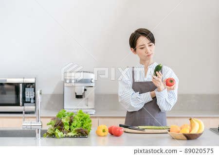 廚房菜盤女圍裙 89020575