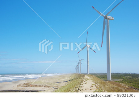 Wind power generation along the sea / Hasaki Wind Farm (Kamisu City, Ibaraki Prefecture) Wind power generation along the sea / Hasaki Wind Farm (Kamisu City, Ibaraki Prefecture) 89021303
