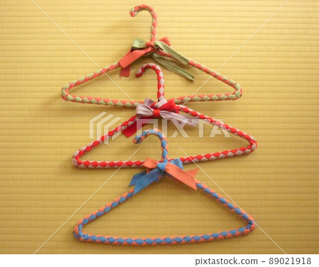 Hanger remake 89021918