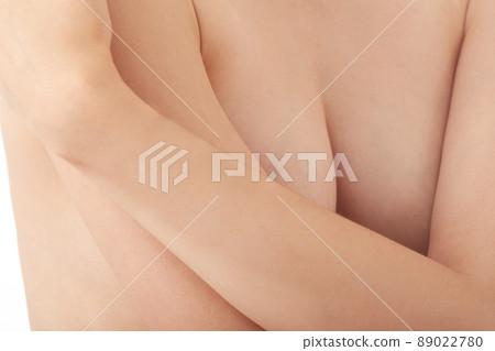 woman cover body 89022780