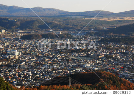 Looking down at Fujikawaguchiko Town from Tenjozan Park, where Usagi Shrine is located (Fujikawaguchiko Town, Minamitsuru District, Yamanashi Prefecture) 89029353