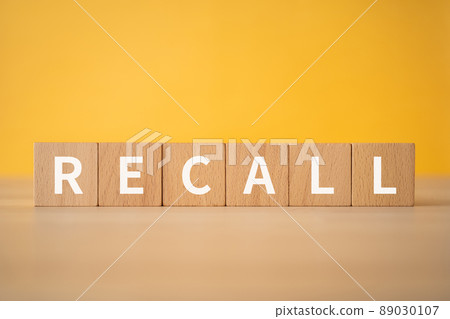 召回圖像 | 上面寫有“RECALL”的積木 召回圖像 | 上面寫有“RECALL”的積木 89030107