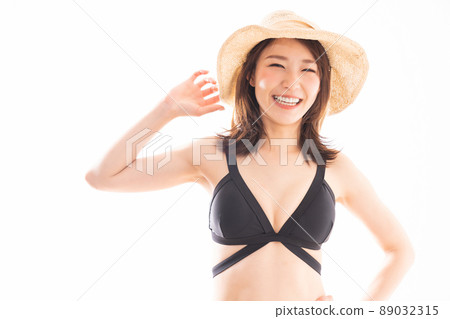 A woman in a bathing suit 89032315
