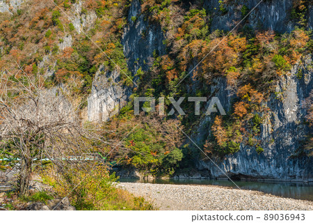 風景名勝“秋生倉峽” 89036943