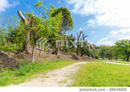《福岡》水木遺址福岡縣小野市下織3-7-25（中心區，水木城址，水木土方橫斷面廣場） 89039805
