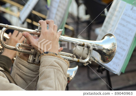 Trumpet playing Trumpet playing 89040963
